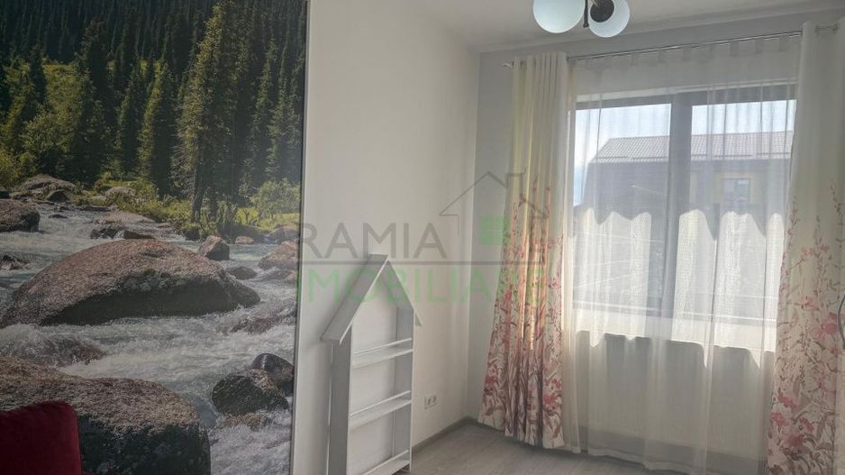 Casă Înșiruită Hărman 4 Camere, Curte Teren 225 mp - Poză 12