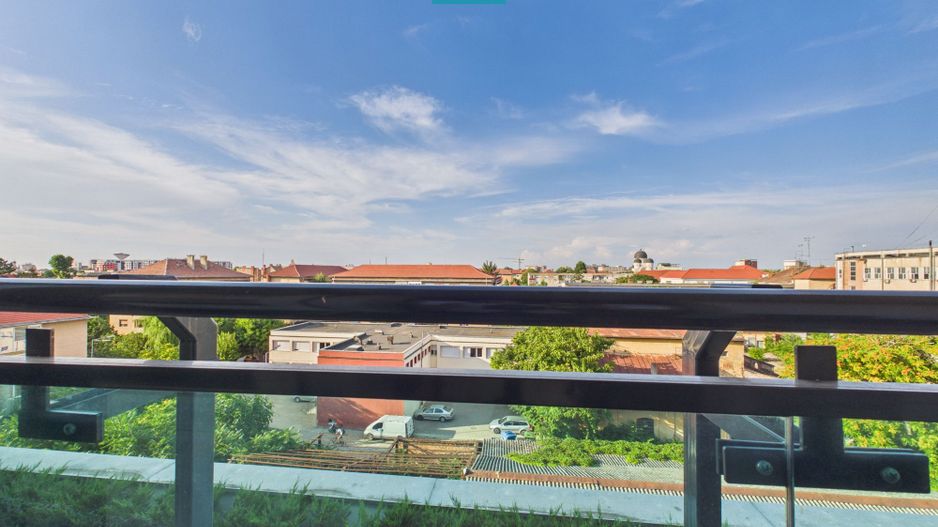 Apartament cu 2 camere la Arad Plaza - Poză 12