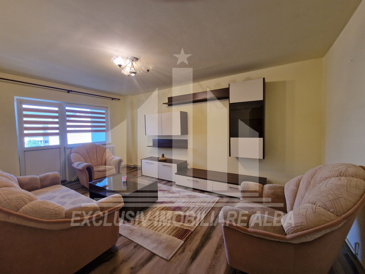 Apartament cu 4 camere decomandate, 2 bai, balcoane, Lidl-Cetate - Poză 1