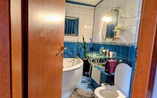 Apartament generos 4 camere, confort sporit, etaj 4/4, izolat termic - Poză 6