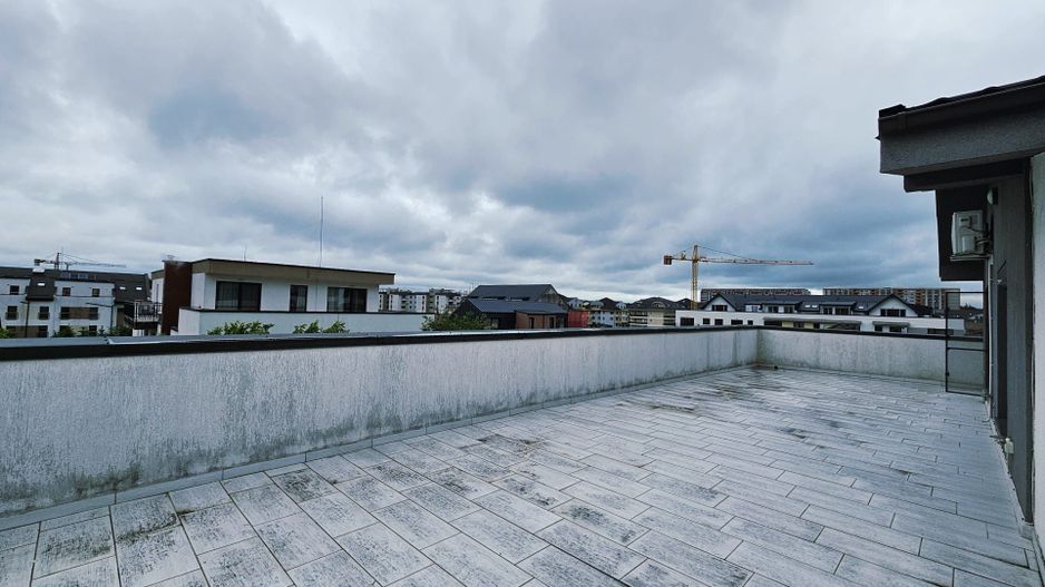 Apartament 2 camere de vanzare Brasov Tractorul terasa mare - Poză 17