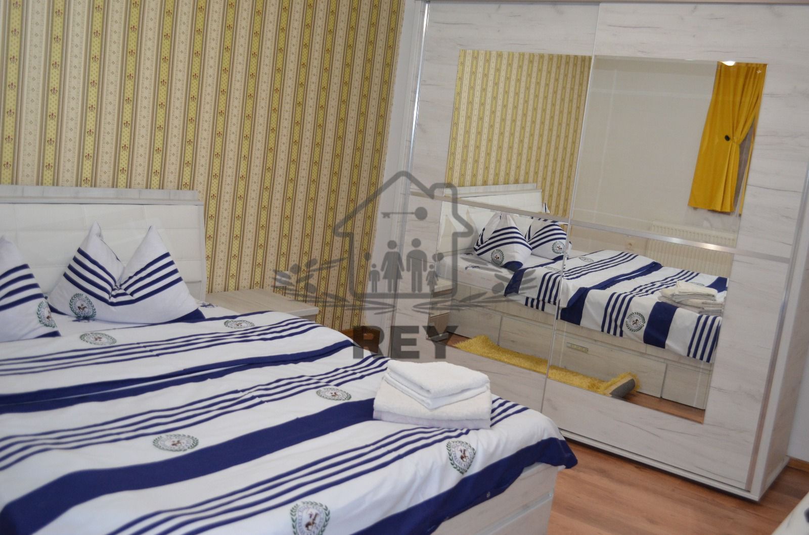 Apartament renovat, 2 camere cu terasa,, zona Constituției - Poză 24