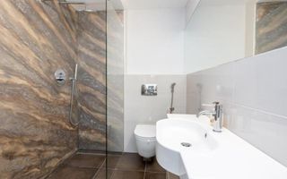 4 camere Herastru-Parcare-Boxa - Poză 12