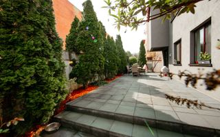 Vilă modernă  cu curte generoasă în Iancu Nicolae - Poză 30