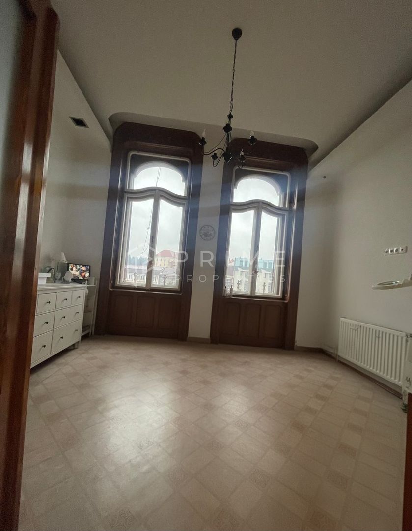 Închiriere apartament ultracentral cu 2 camere - Poză 3
