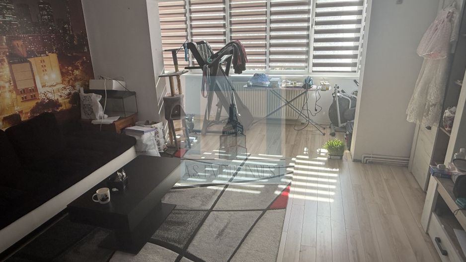 Apartament 3 camere , 84 mp utili,2 bai,2 balcoane-zona Astra - Poză 2
