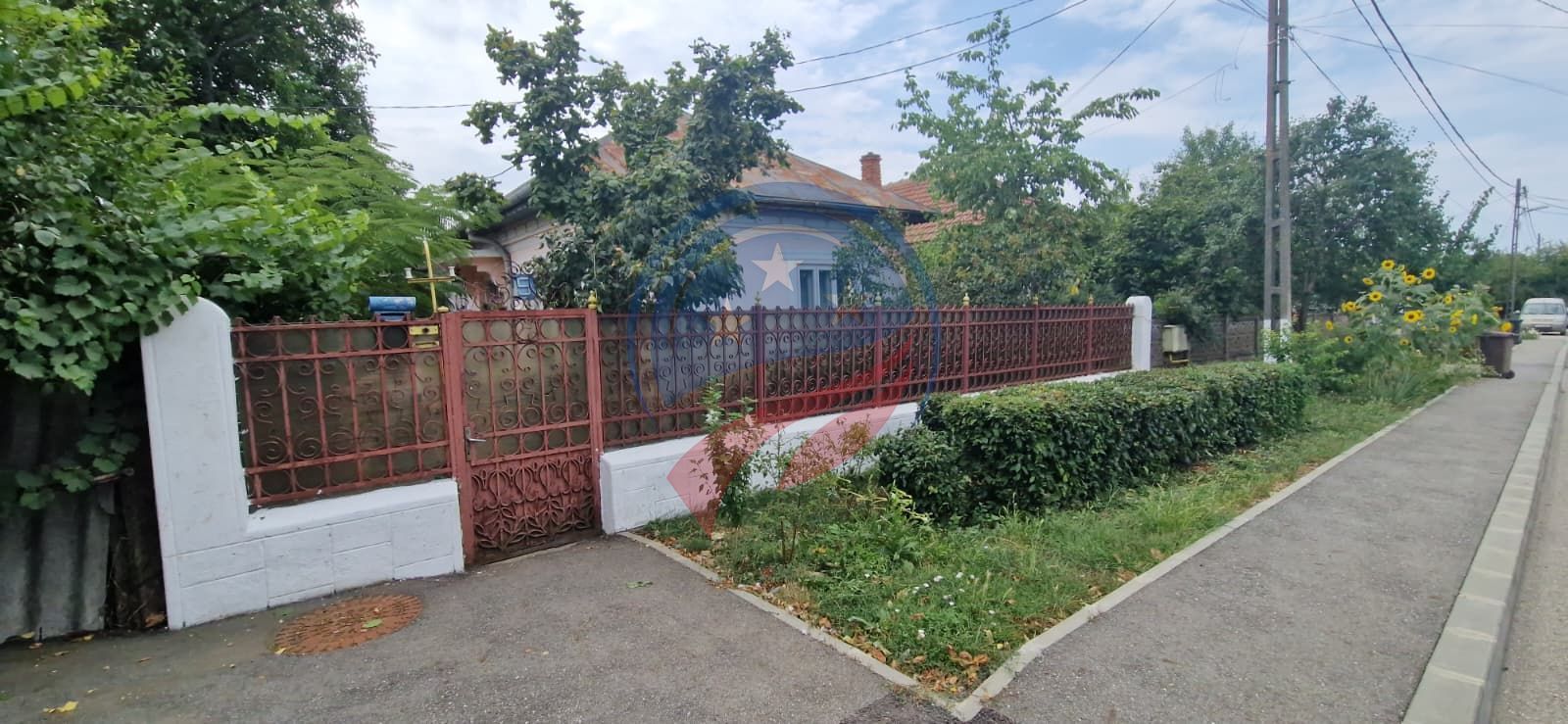 Casă parter cu teren generos de 595 mp, în Șimnicul de Jos – Craiova - Poză 1