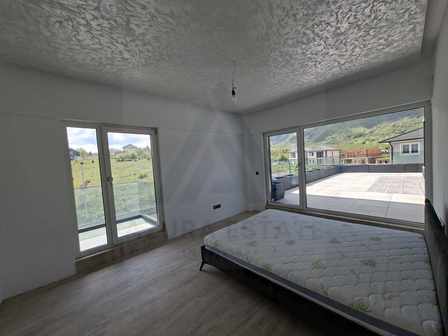 Casă moderna 229 mp utili garaj  piscina terasa balcon Cisnadioara - Poză 16