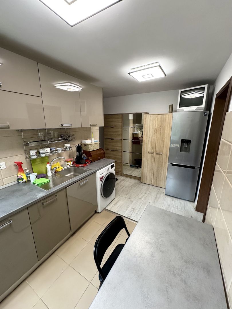 Centrala proprie zona Vitan, apartament 3 camere - Poză 1