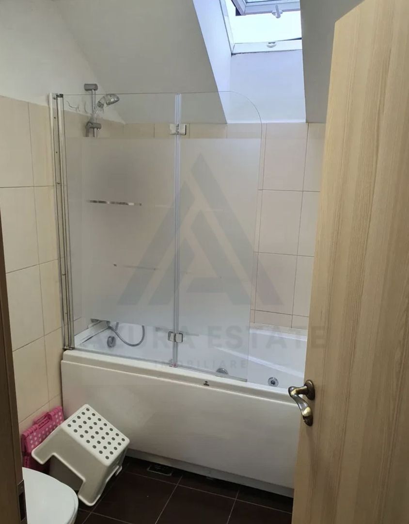 Aapartament renovat 4 camere etaj 2 suprafata 84.66 mp in Piata Cluj - Poză 15