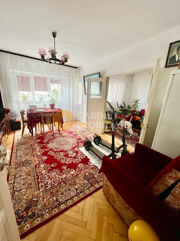 Billa -Gara Etaj Intermediar Apartament 4 camere- 96mp - Poză 2