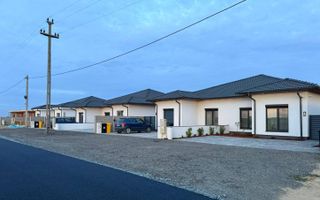 Duplex in Mosnita | 4 camere | Toate utilitatile | Asfalt - Poză 1