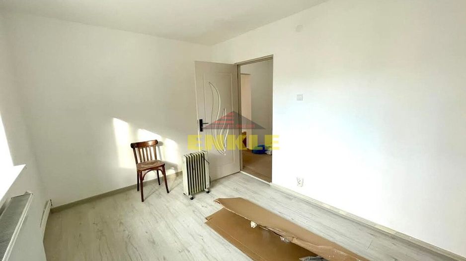 De vânzare apartament cu 2 camere semidecomandat, zona Capăt 1 - Poză 1