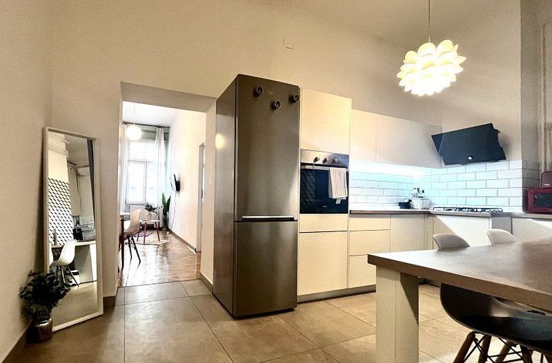 Apartament 2 camere, stil boem și elegant,  chirie icu vedere la Operă - Poză 13