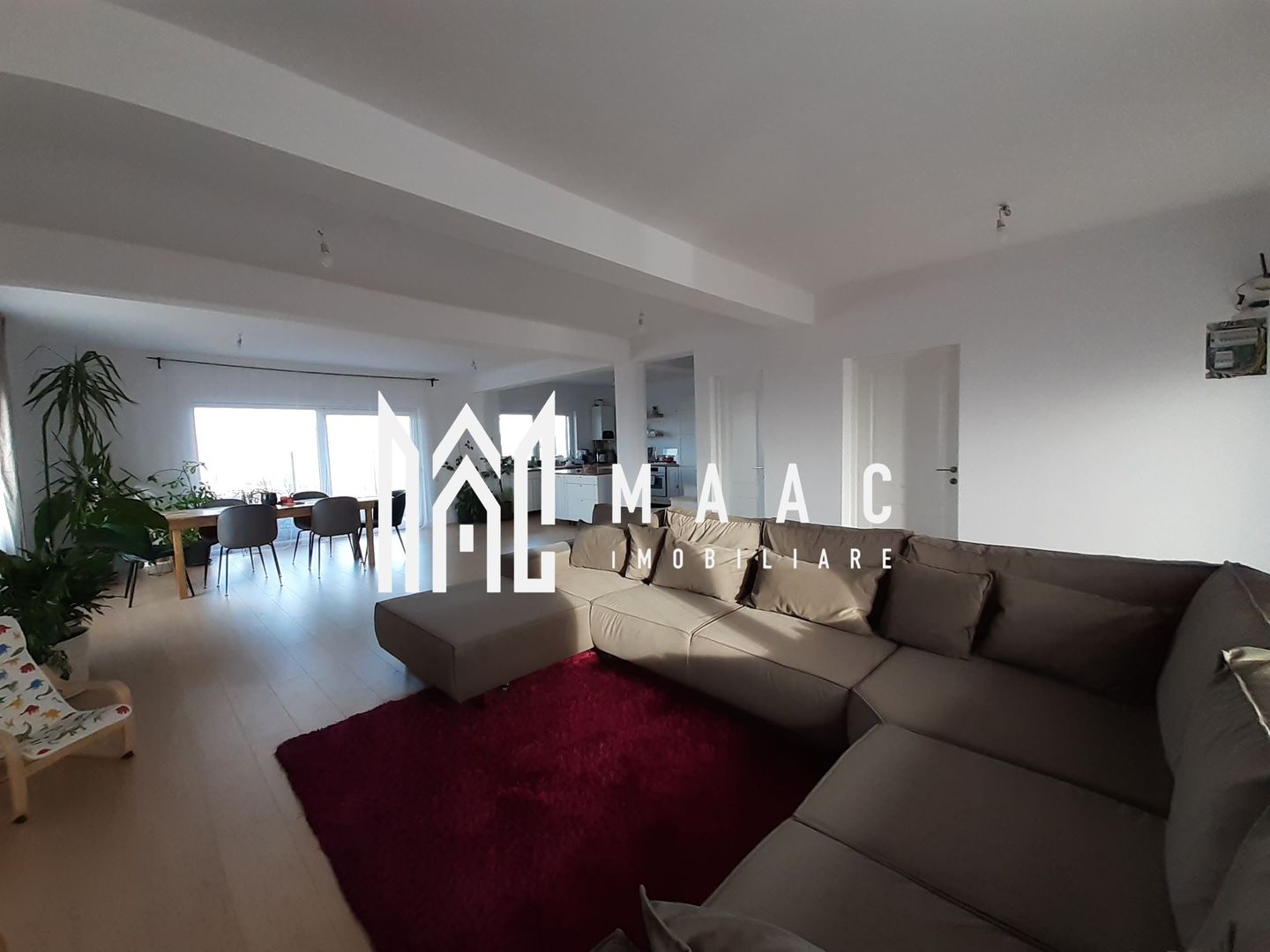 Casa individuala | 5 Camere | Teren 370 mp - Poză 2