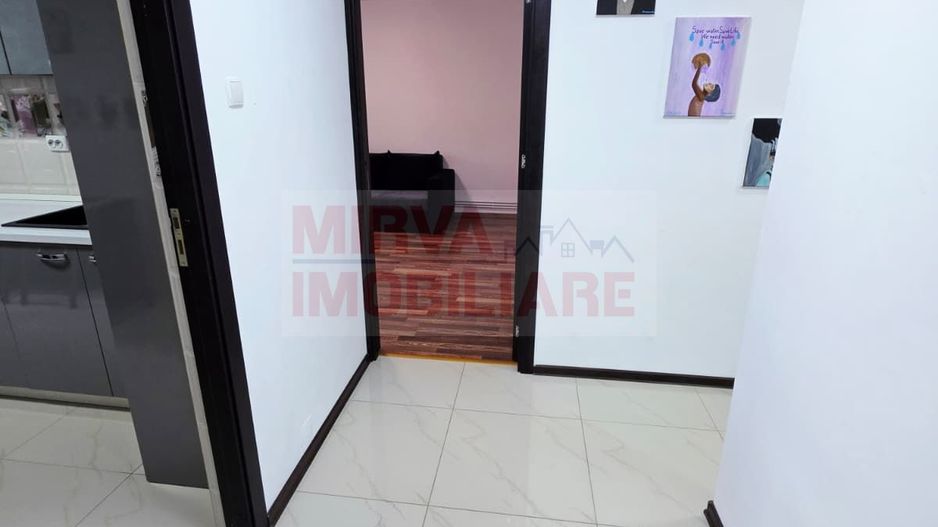 Apartament 3 camere de inchiriat, 9 Mai, 2 bai, beci - Poză 4