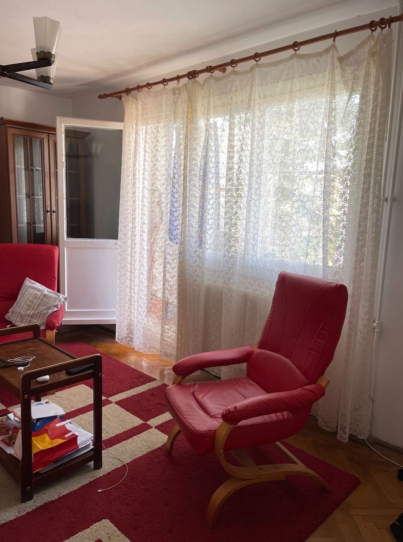 4  camere  decomandat,  et. 2 din 4,Circumvalațiunii-Favorit - Poză 3