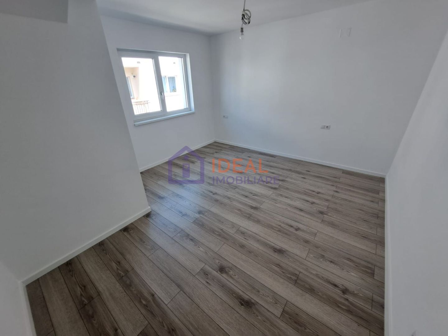 Casa Tip Duplex cu 4 camere, si gradina in Cartierul Arhitectilor - Poză 10