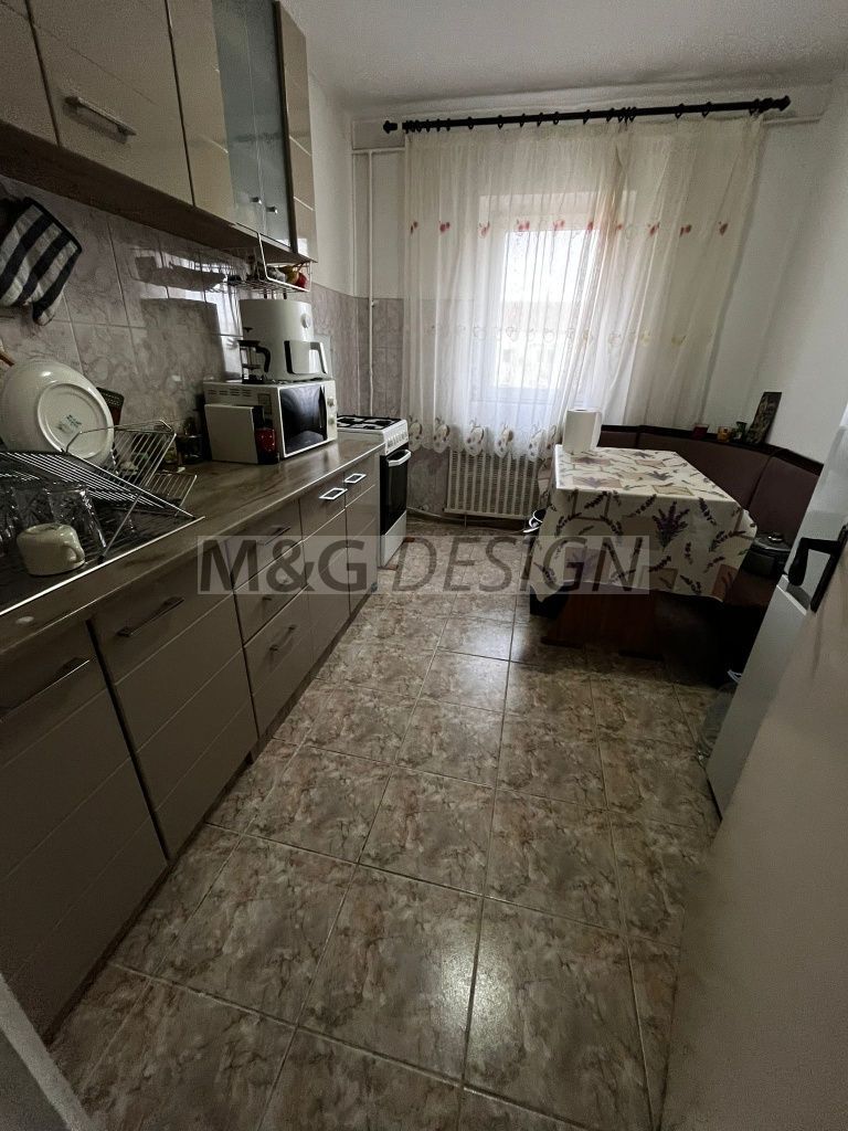 Apartament 2 camere zona Complexul Studentesc - Poză 2