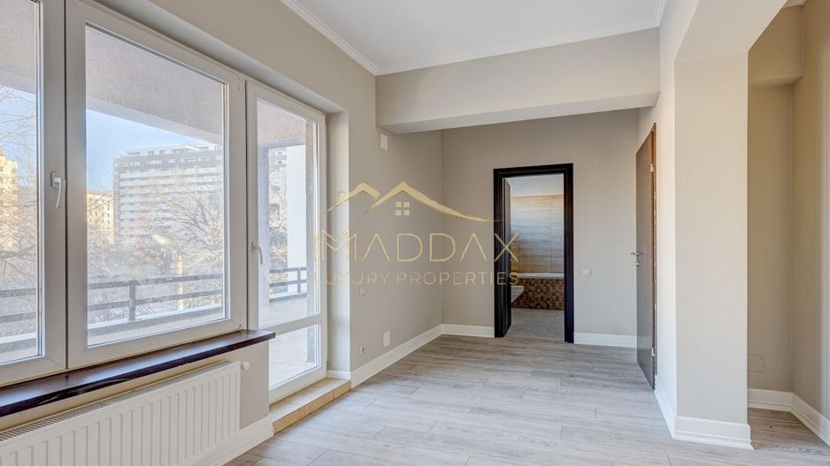 Vila ***400mp*** + Curte Proprie // zona Aviației - Poză 8