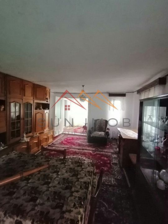 Casa rustica 3 camere, 4000 mp teren, cabana din lemn, pomi fructiferi - Poză 15