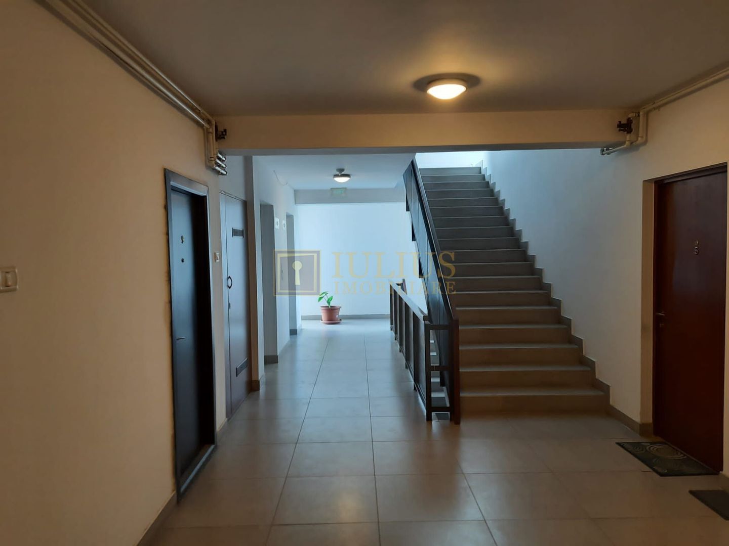 Bloc nou, 2 camere +loc de parcare suprateran - Poză 14