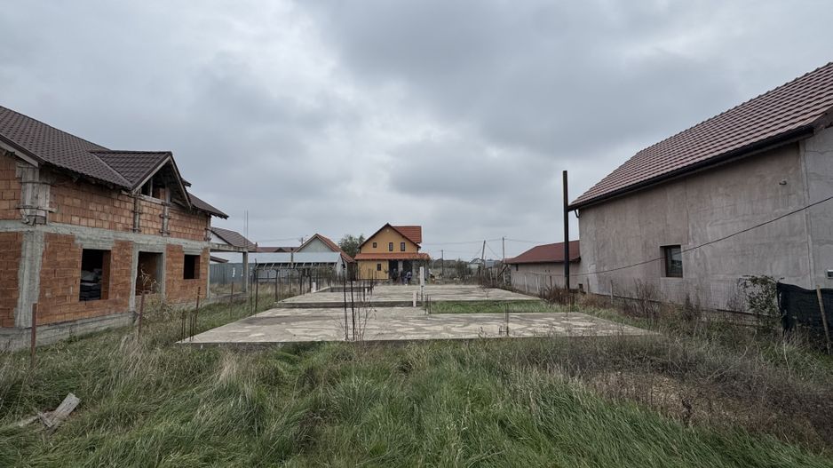 Teren Intravilan Becicherecu Mic Cu Proiect Si Autorizatie,Fundatie Finalizata - Poză 2