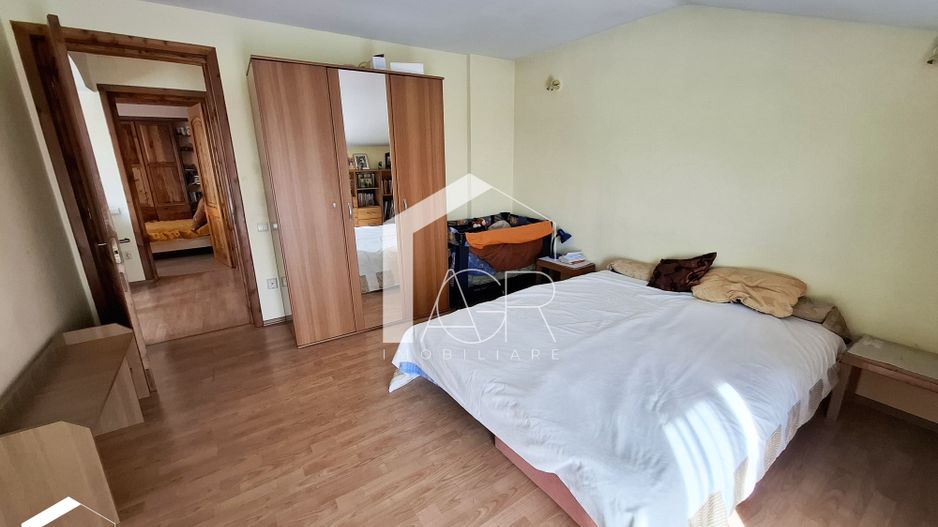 Casa tip duplex cu 6 camere, zona Republicii - Poză 17