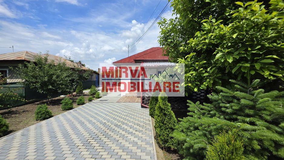 🏡 Casă renovată cu 6 camere, teren 557 mp – Berceni, Prahova - Poză 8