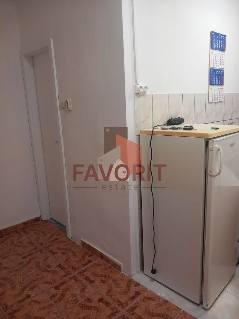 1 camera | decomandat | mobilat si utilat | zona excelenta | - Poză 6