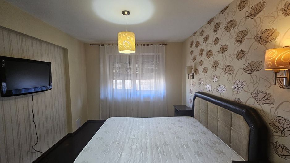 Inchiriere apartament bloc nou cu garaj, centru Pitesti - Poză 3