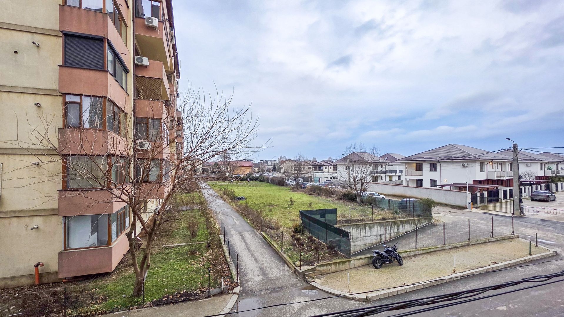 Apartament spațios de 3 camere, 83 mp utili, Prelungirea Ghencea - Poză 22