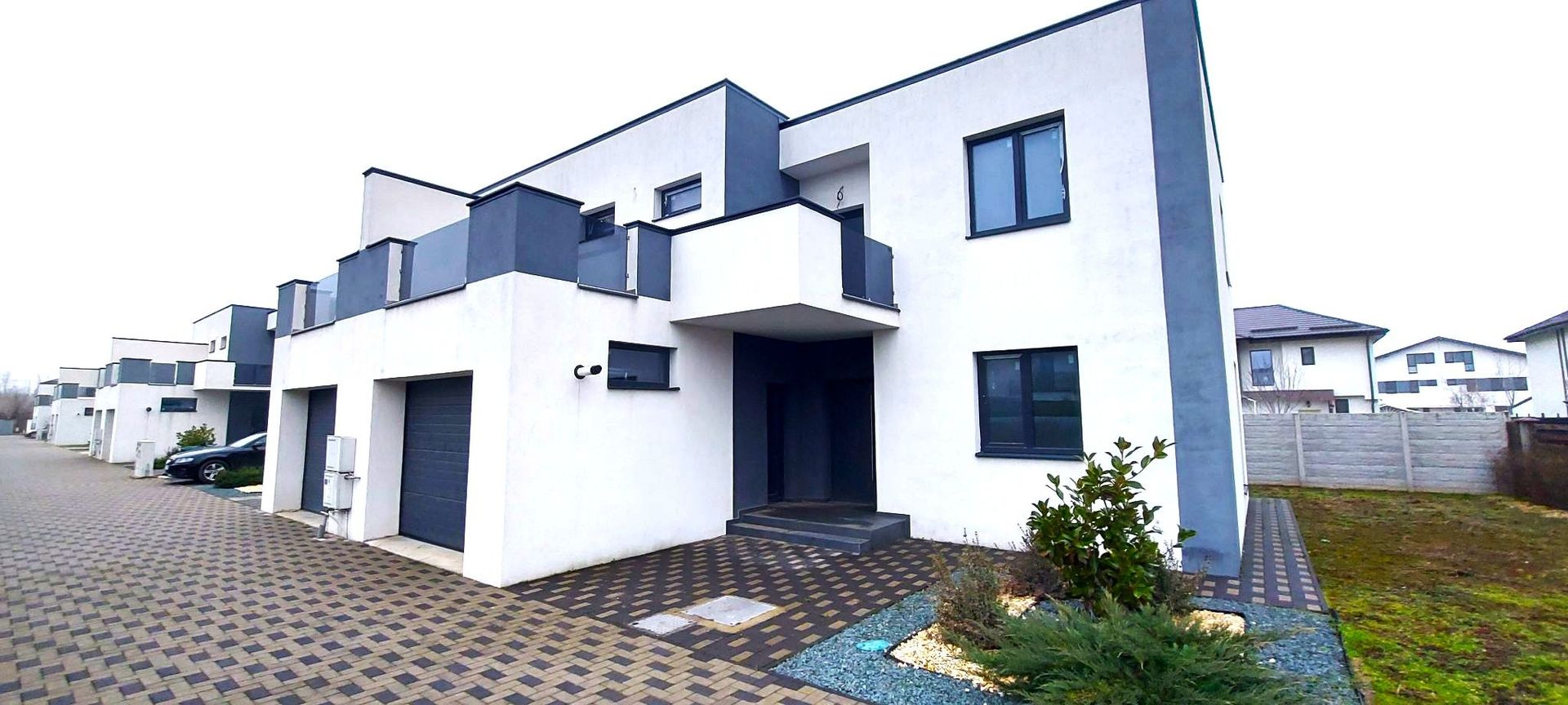 Casa de vanzare cu 5 camere Bragadiru | Complex modern | Curte 260 mp - Poză 1