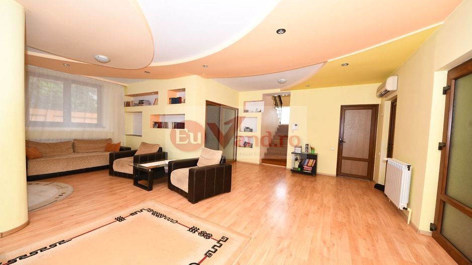 Vila spatioasa, pretabil pentru locuit/clinica, zona Micro 17 – Galati - Poză 31