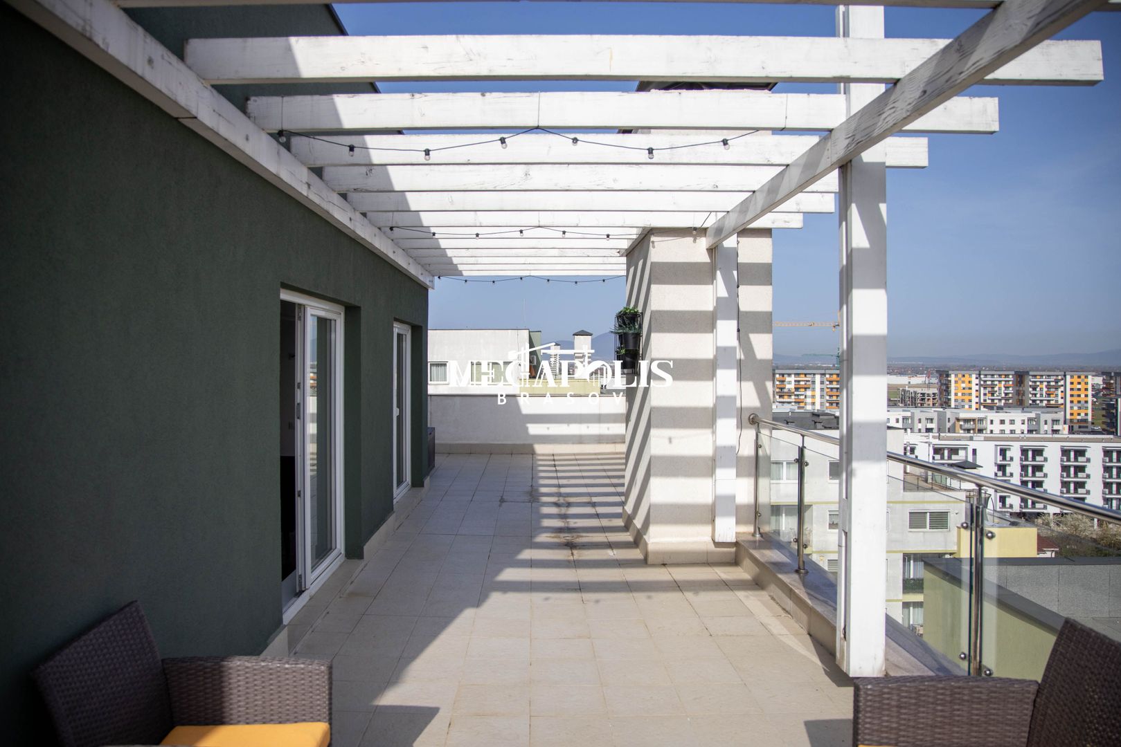 3 Camere | Tractorul | 67 MP | Parcare | Terasă 46 MP - Poză 12