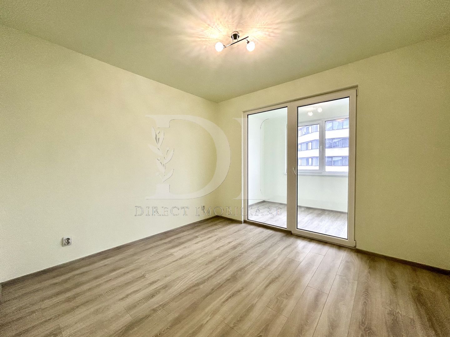 Apartament 3 camere, de vanzare  in Zona BMW / Floresti - Poză 7