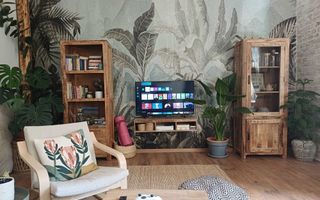 Casă renovată, cu terasă și grădină, în zonă Centrala - Poză 1