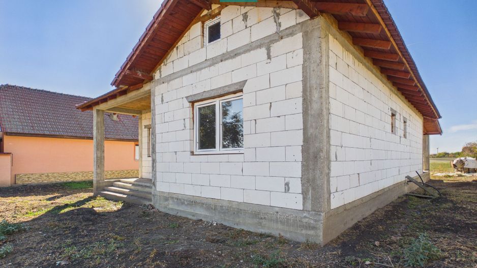 Casă la roșu în Șimand – teren de 1.481 mp! - Poză 2