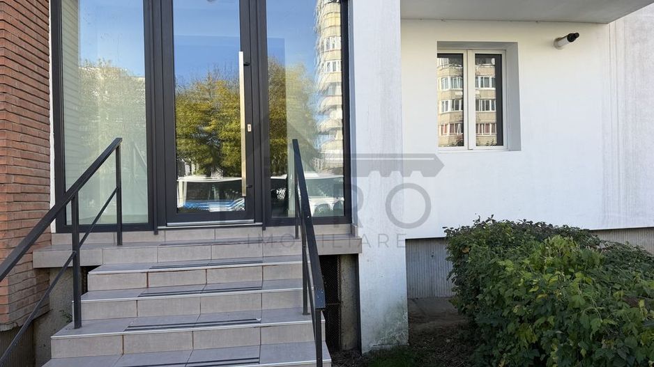 Spatiu comercial de inchiriat - Poză 1