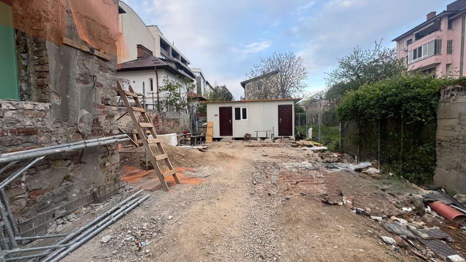 Vila solidă cu potential mutiplu 5 camere + teren || Piața Romană–Polonă - Poză 17