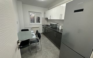 Inchiriere apartament 3 camere Bulevardul Tineretului 53 cu loc de parcare - Poză 2