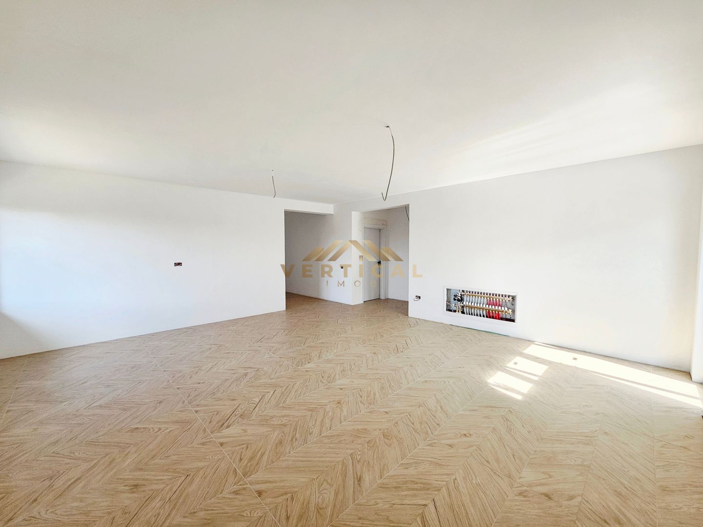 Casa parter 4 camere - comuna Berceni - Poză 7