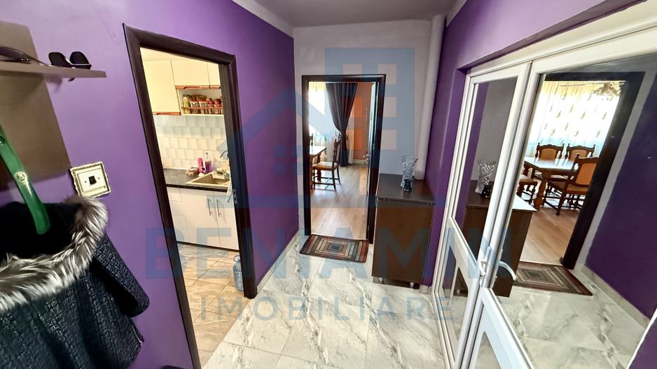 4 camere decomandat 99mp centrala mobilat Craiovita Promenada - Poză 10