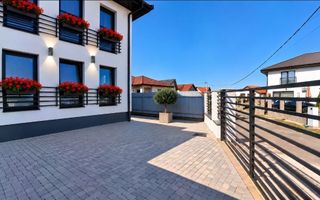 Casă cuplată absolut la cheie - Poză 1