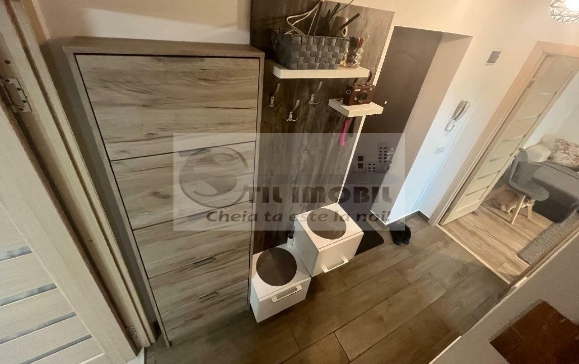 Apartament 2 camere decomandat, mobilat, loc parcare+boxă 90.000 euro - Poză 1