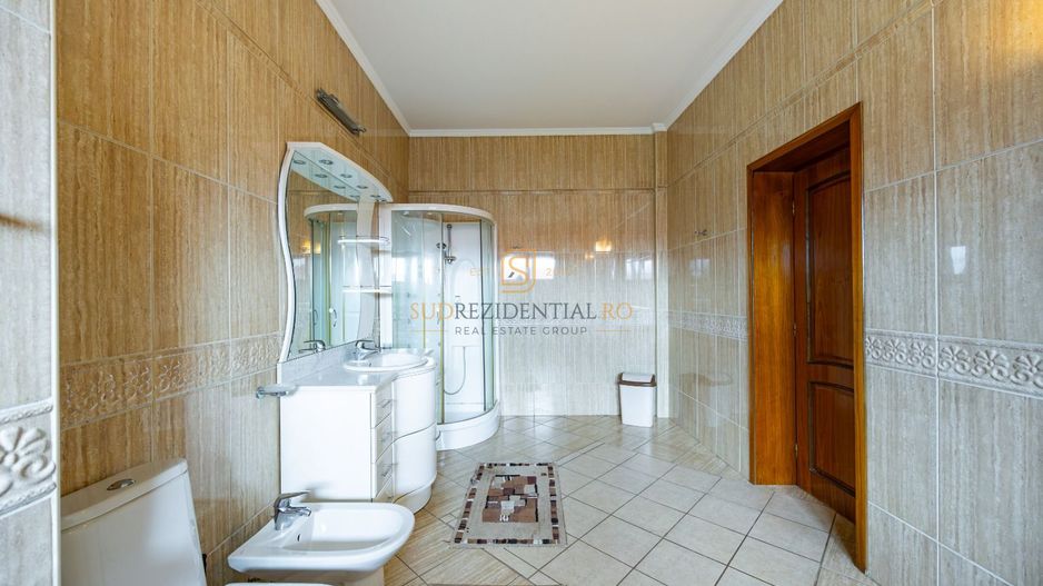 Vila impresionanta D+P+E+M | 500+ mp | teren 2652 mp | piscina - Poză 34