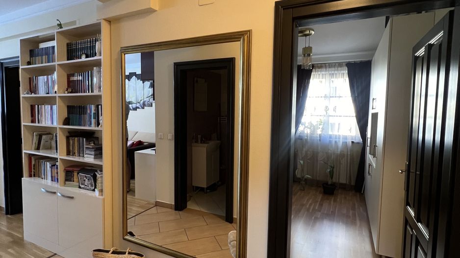 Apartament 3 camere - 130.000 euro - Poză 1