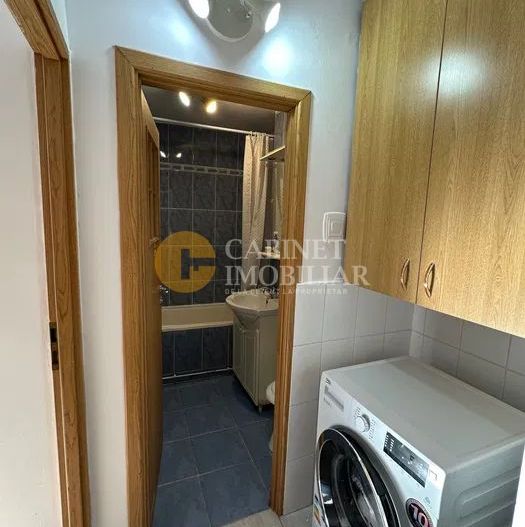 Chirie - 3 camere -  Centru - Poză 8