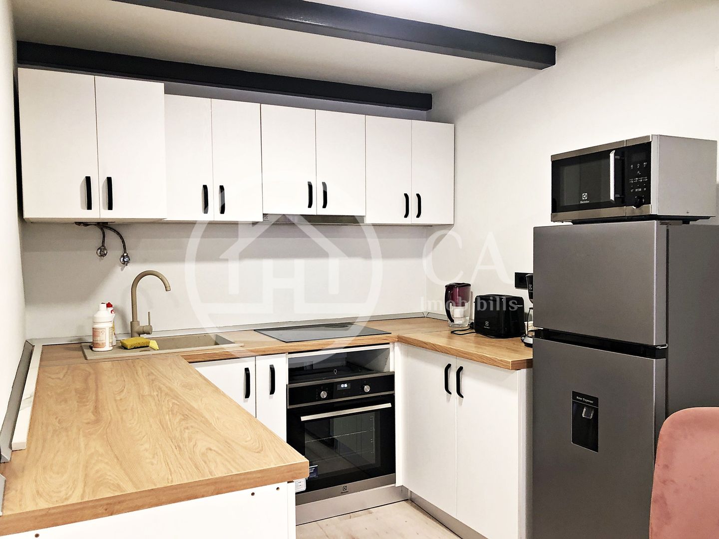 Apartament cu 3 camere de inchiriat Ultracentral, Oradea - Poză 2