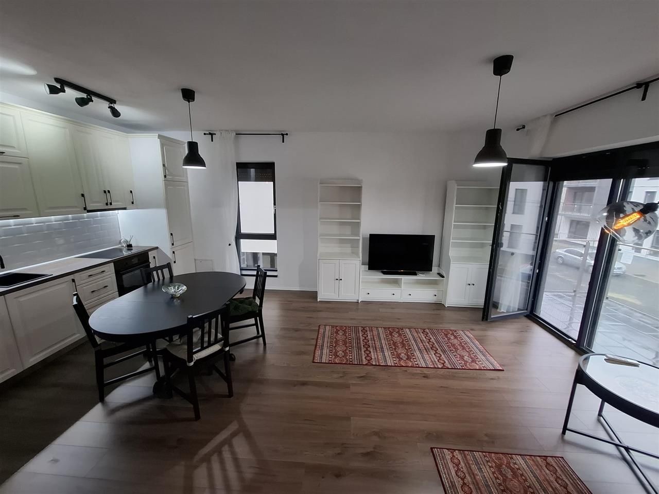 Giroc 2 camere et 1parcare totul nou prima inchiriere - Poză 1